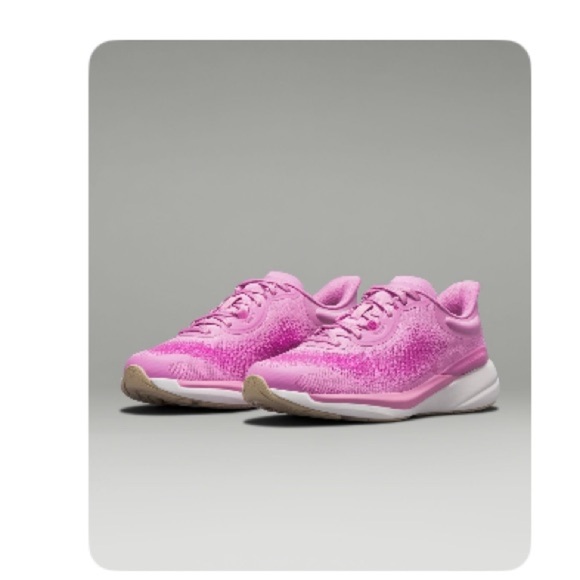 Lululemon Chargefeel 2 Low Workout Shoe Pink / White Size 8.5 - Picture 1 of 10